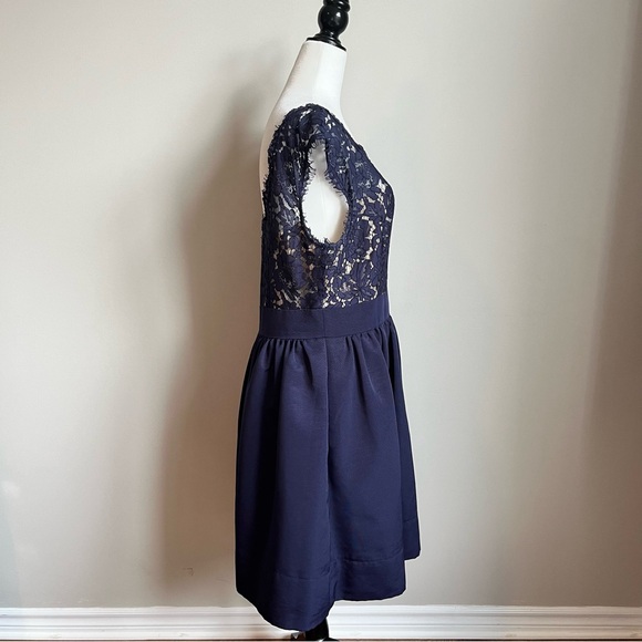 Eliza J. Navy Blue Fit & Flare Lace Bodice Cap Sleeve Cocktail Dress - size 12 - Picture 2 of 7